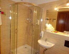 KRAKUS viešbutis Krokuvoje apgyvendinimas restoranas atostogų vandens parkas Krokuvoje